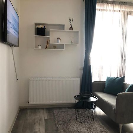 Miio Studio Navodari Luaran gambar