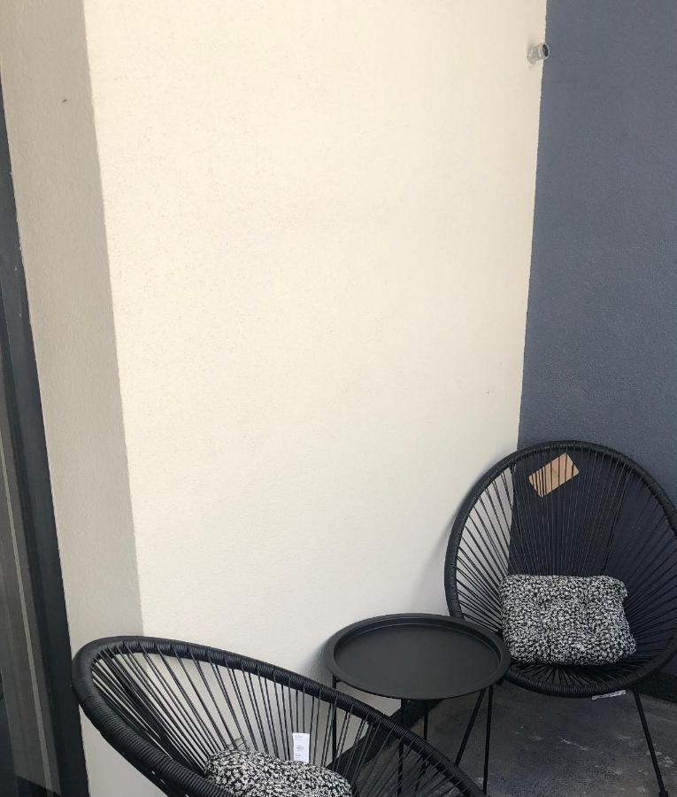 Miio Studio Navodari Luaran gambar